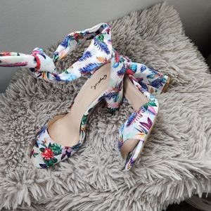 Qupid sandals